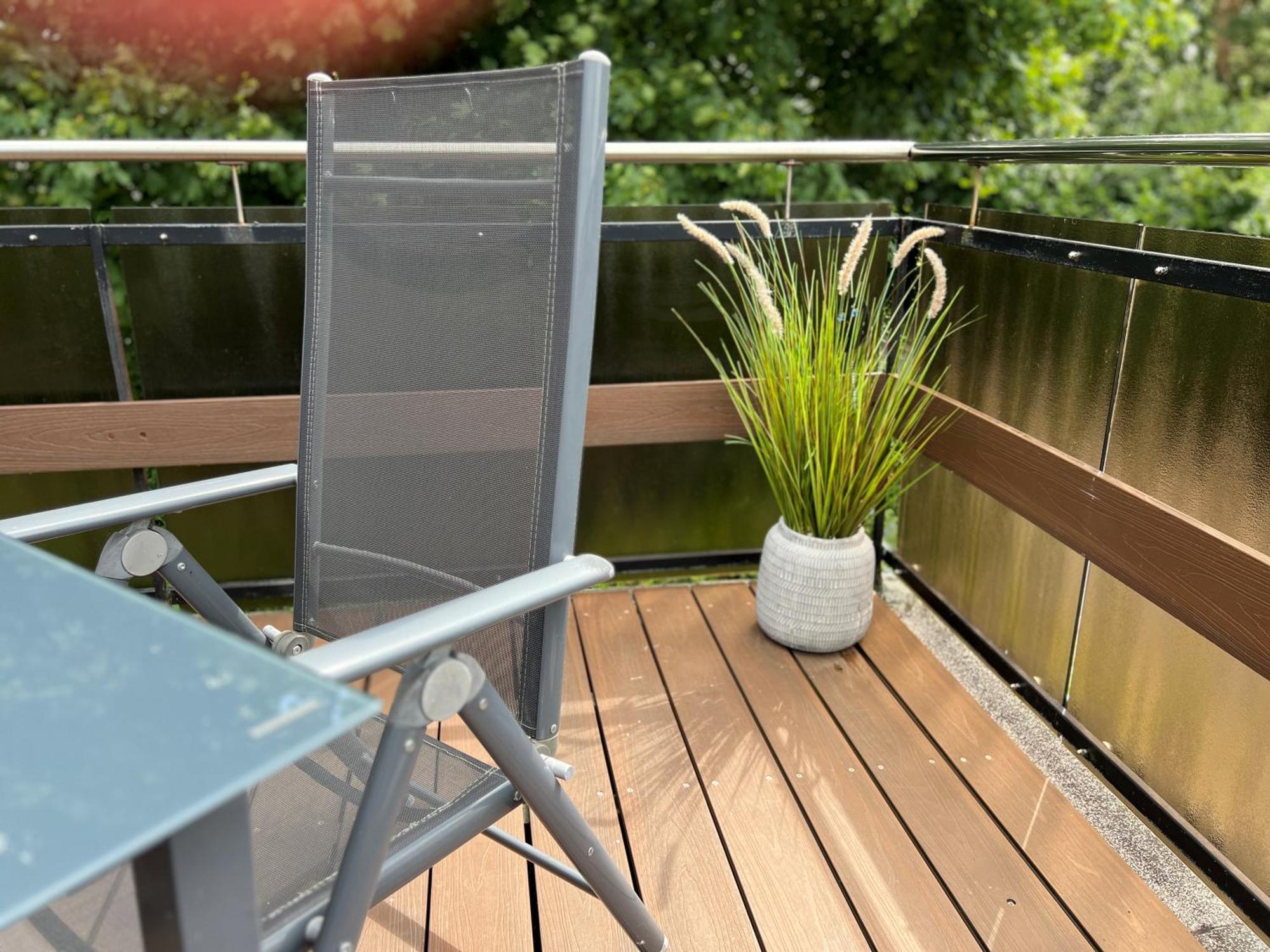 Peedy's luxuriöse 60m² Wohnung mit Balkonterrasse Stade Buitenkant foto