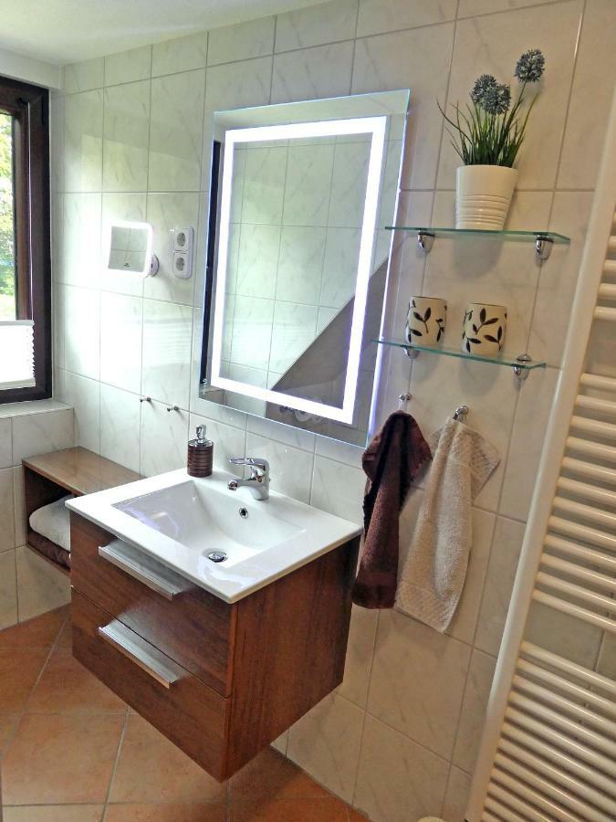 Peedy's luxuriöse 60m² Wohnung mit Balkonterrasse Stade Buitenkant foto